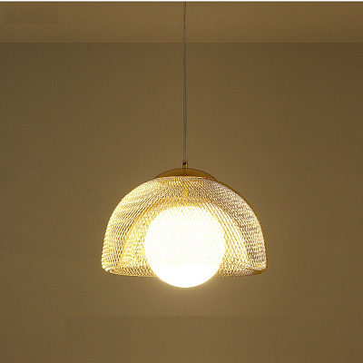 Подвесной светильник с абажуром из формованной золотой сетки FLADE Большой (Large) фото 10