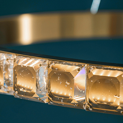 Серия кольцевых светодиодных люстр с плафоном из квадратных кристаллов ADELISA модель С фото 9
